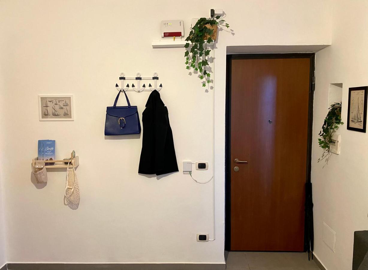Casa Con Terrazzo In Centro Apartment Napoli Bagian luar foto