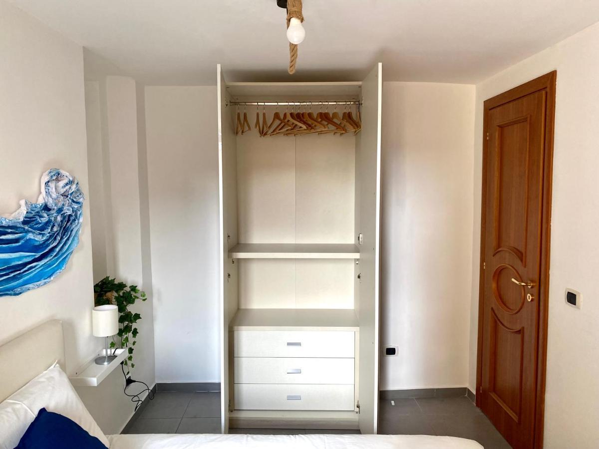 Casa Con Terrazzo In Centro Apartment Napoli Bagian luar foto